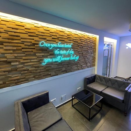 Aviators Guest House - Premium Room Strausberg Exterior foto