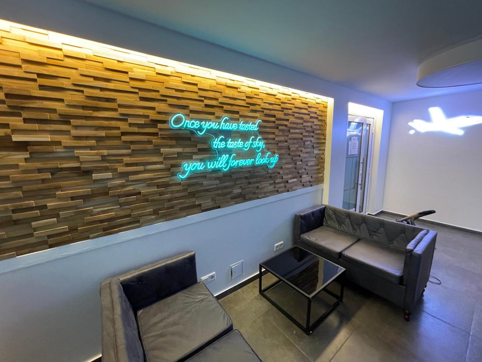 Aviators Guest House - Premium Room Strausberg Exterior foto